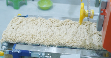 <strong>Berawal dari Engkol Manual, Mie AJM Kini Jadi Langganan Puluhan Pedagang di Tegal</strong>